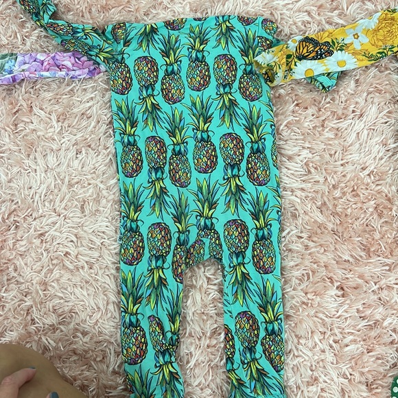 12-18 month Bums and Roses zip up footie pajamas. Excellent used condition. - Picture 9 of 13